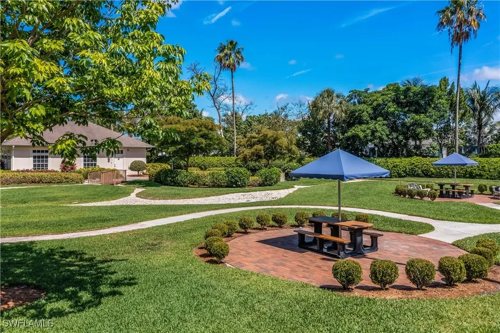 6623 Ilex Circle Naples FL 34109