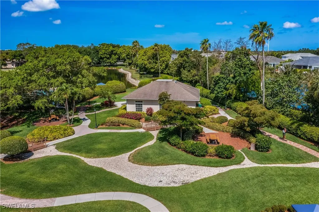 6623 Ilex Circle Naples FL 34109