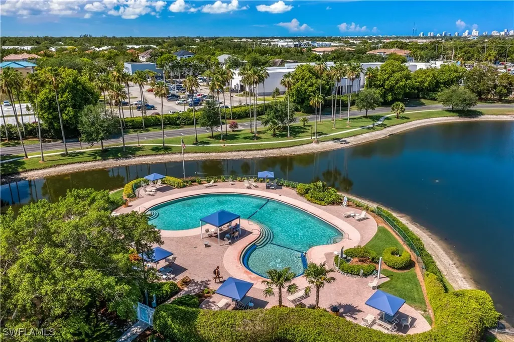 6623 Ilex Circle Naples FL 34109