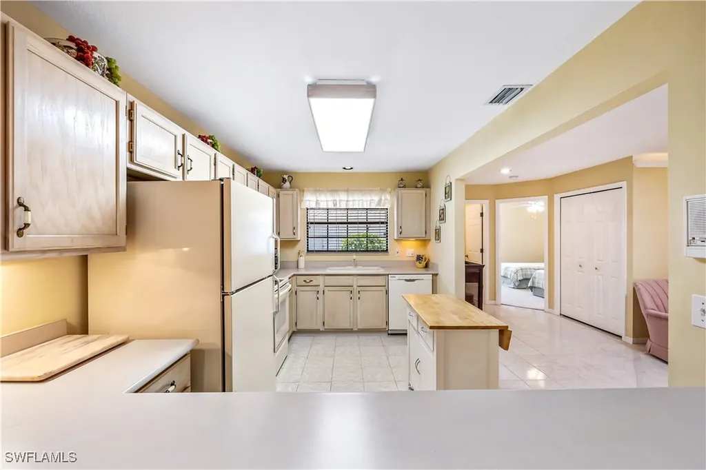 6623 Ilex Circle Naples FL 34109