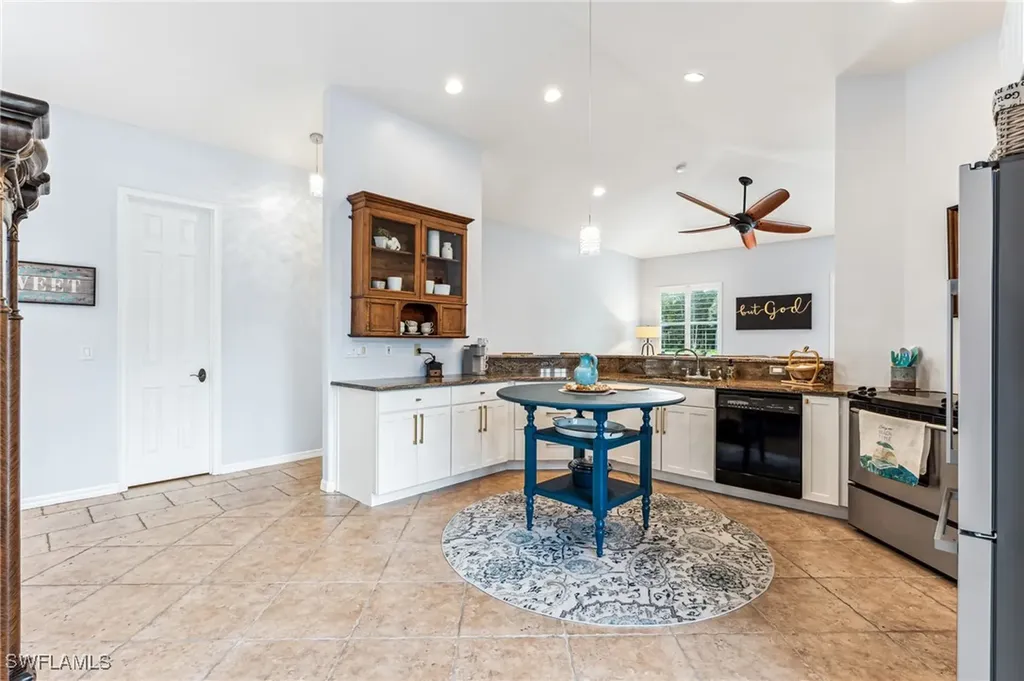 18157 Baywood Drive Naples FL 34114