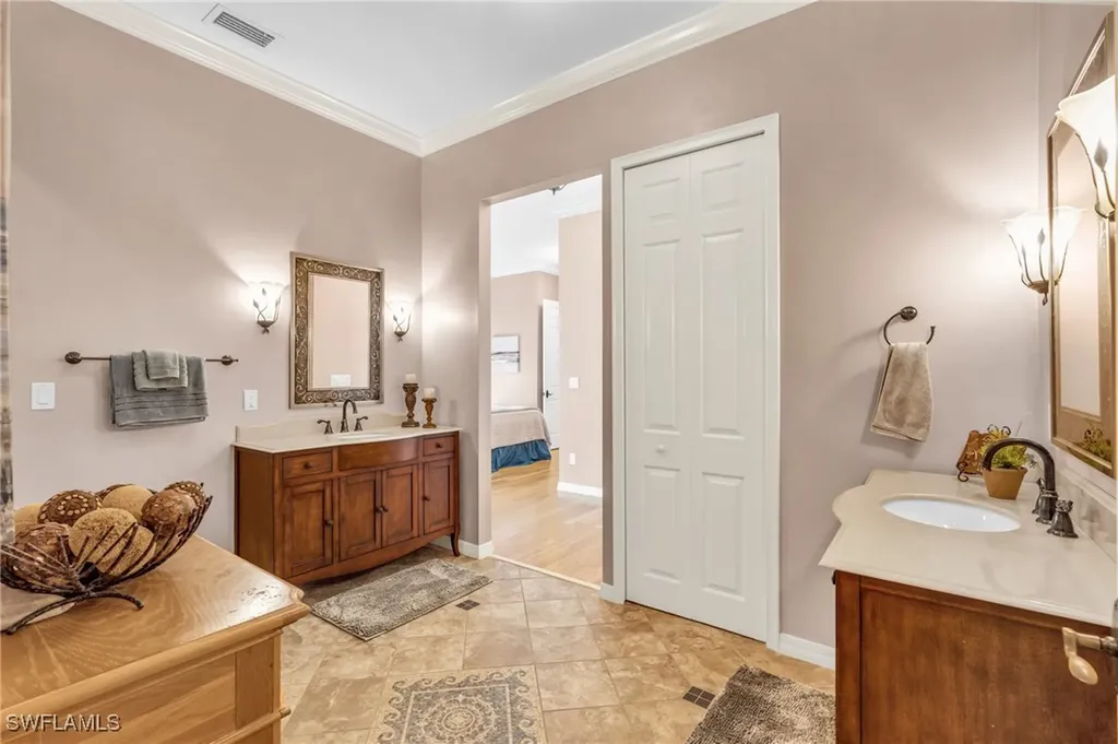 18157 Baywood Drive Naples FL 34114