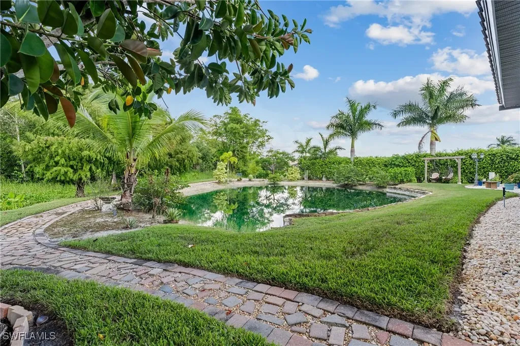 18157 Baywood Drive Naples FL 34114
