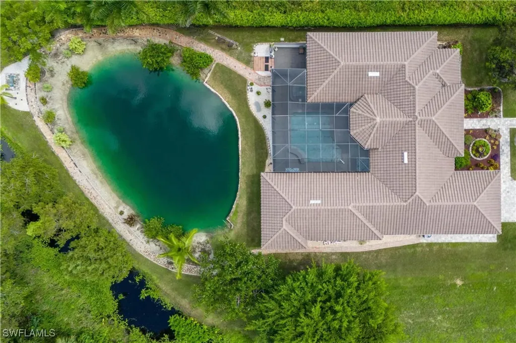 18157 Baywood Drive Naples FL 34114