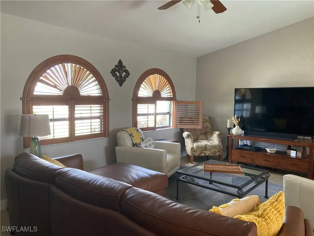 522 SW 26th Terrace Cape Coral FL 33914