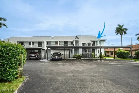 1205 SE 46th Lane Cape Coral FL 33904