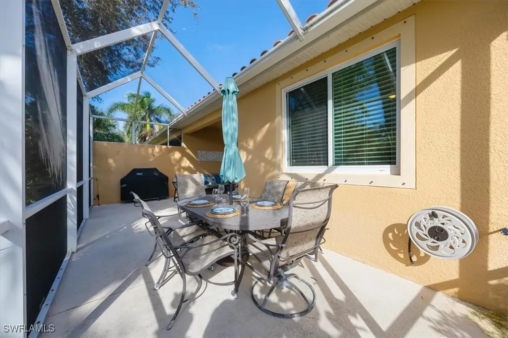 14214 Manchester Drive Naples FL 34114