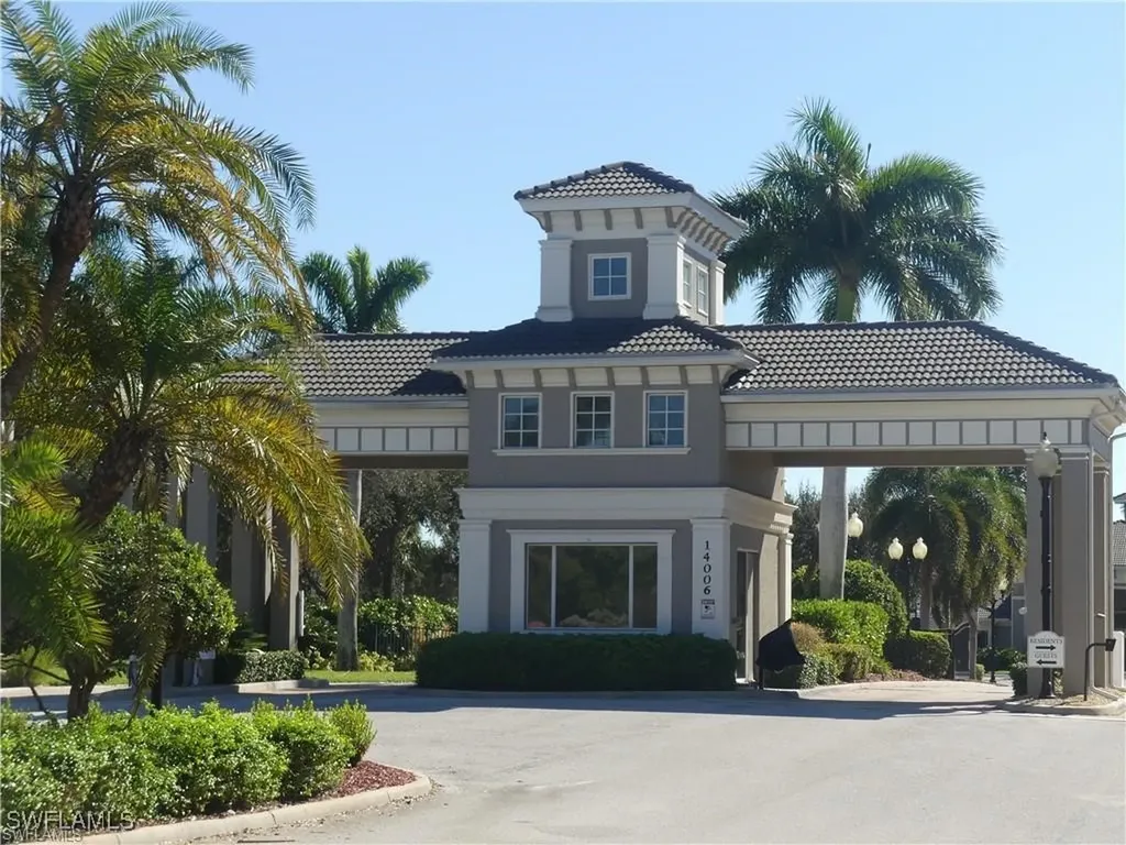14214 Manchester Drive Naples FL 34114