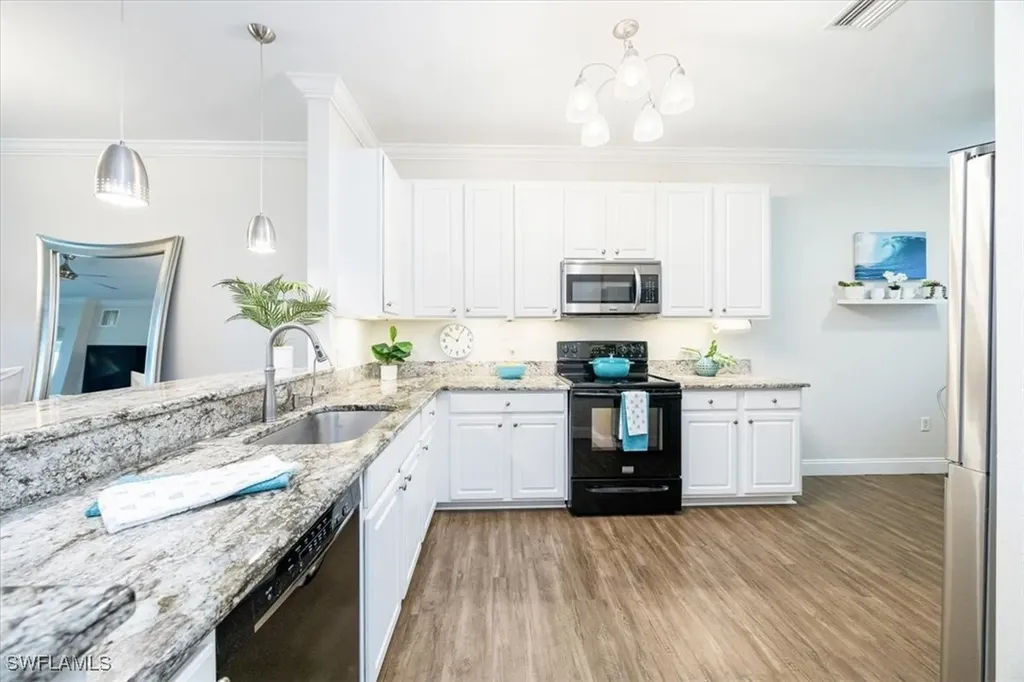 14214 Manchester Drive Naples FL 34114