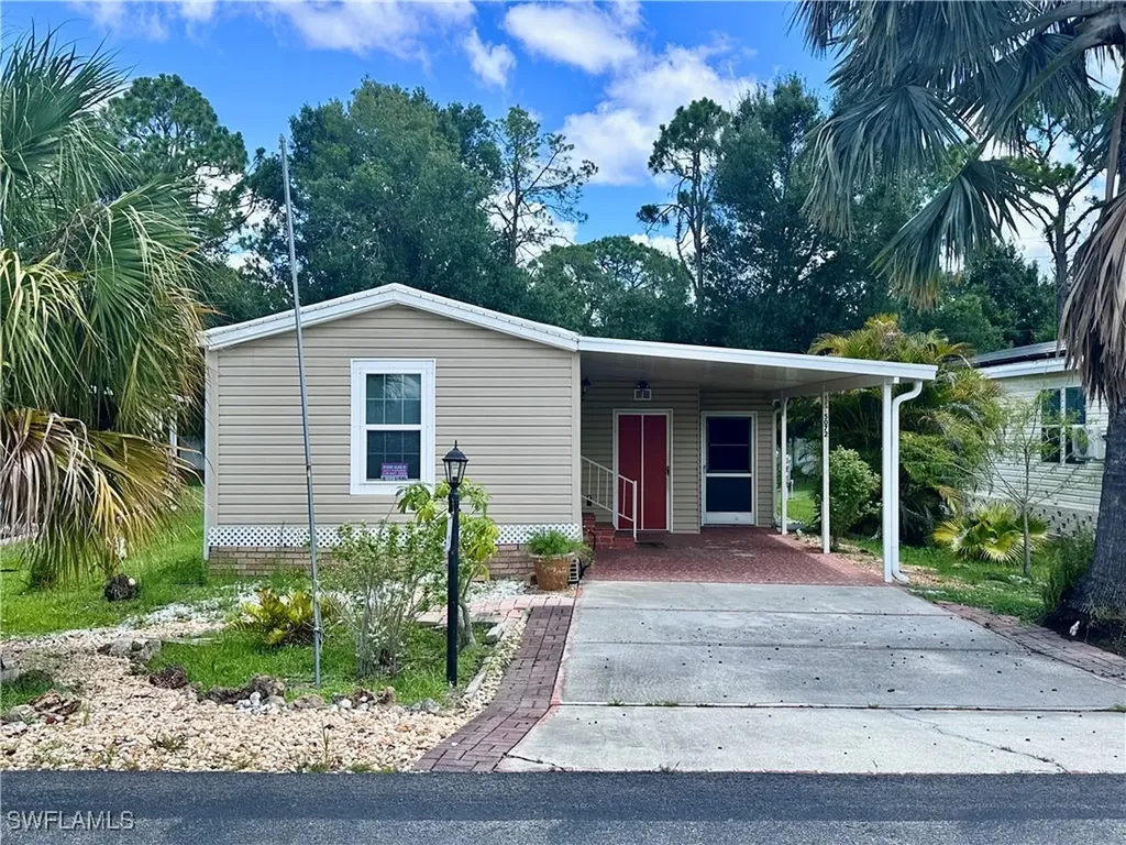 5072 Fiddleleaf Drive Fort Myers FL 33905