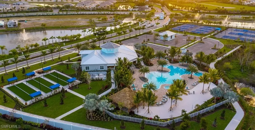 28005 Seasons Tide Avenue Bonita Springs FL 34135