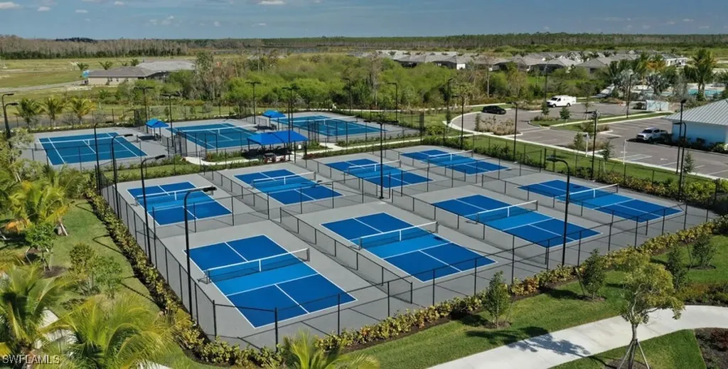 28005 Seasons Tide Avenue Bonita Springs FL 34135