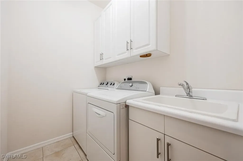 7674 Bay Lake Drive Fort Myers FL 33907