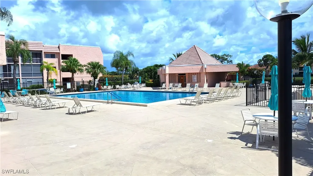 160 Turtle Lake Court Naples FL 34105
