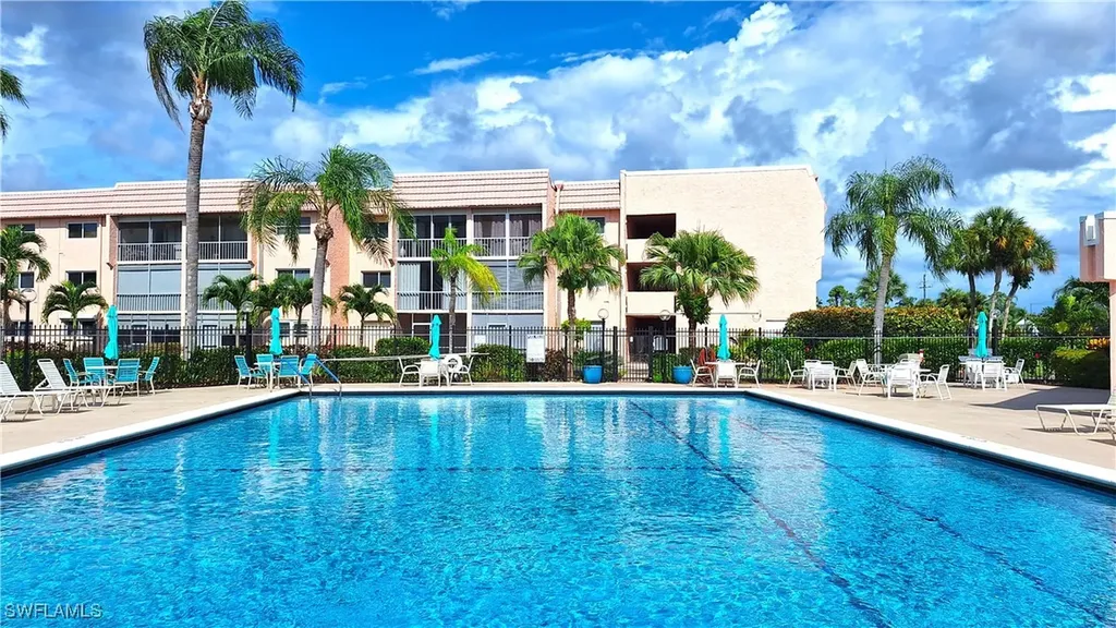 160 Turtle Lake Court Naples FL 34105