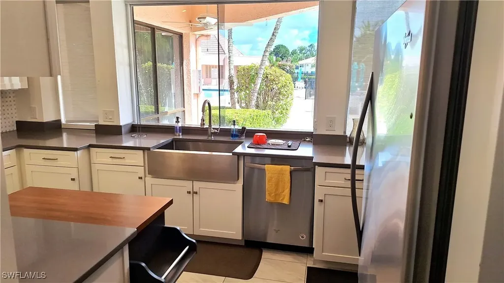 160 Turtle Lake Court Naples FL 34105