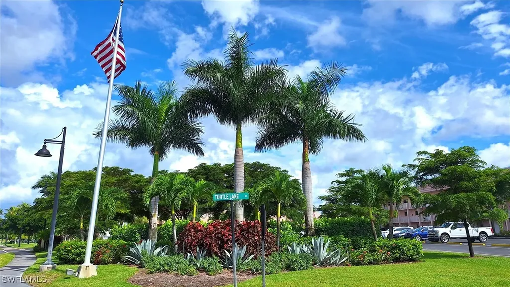 160 Turtle Lake Court Naples FL 34105