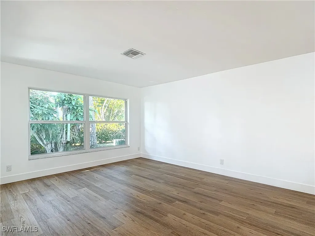 375 Carnaby Court Naples FL 34112
