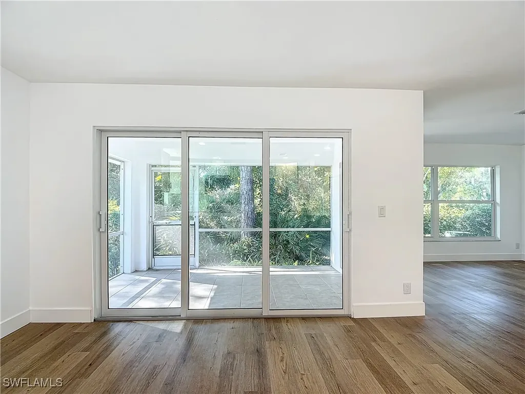 375 Carnaby Court Naples FL 34112