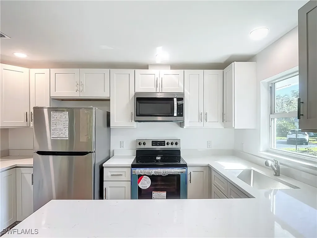 375 Carnaby Court Naples FL 34112