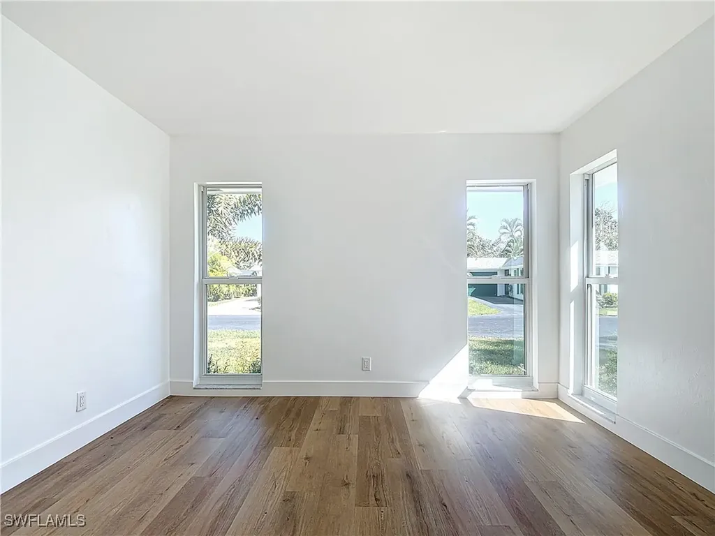 375 Carnaby Court Naples FL 34112