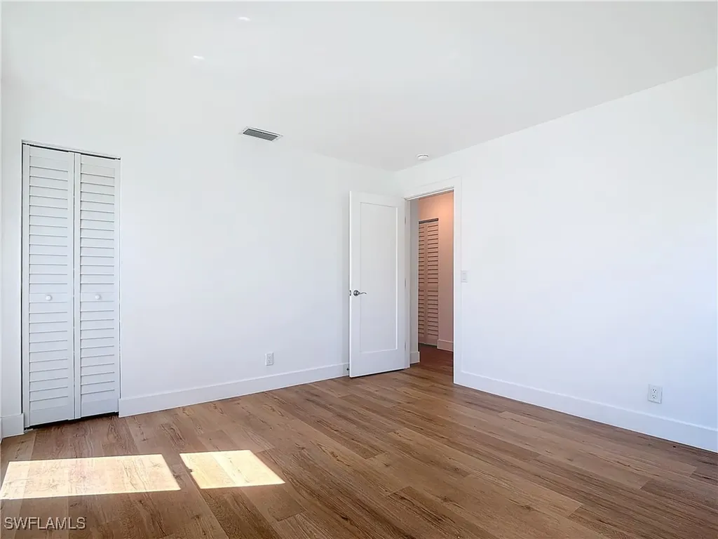 375 Carnaby Court Naples FL 34112