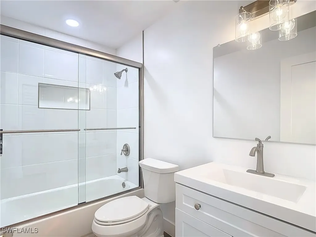 375 Carnaby Court Naples FL 34112