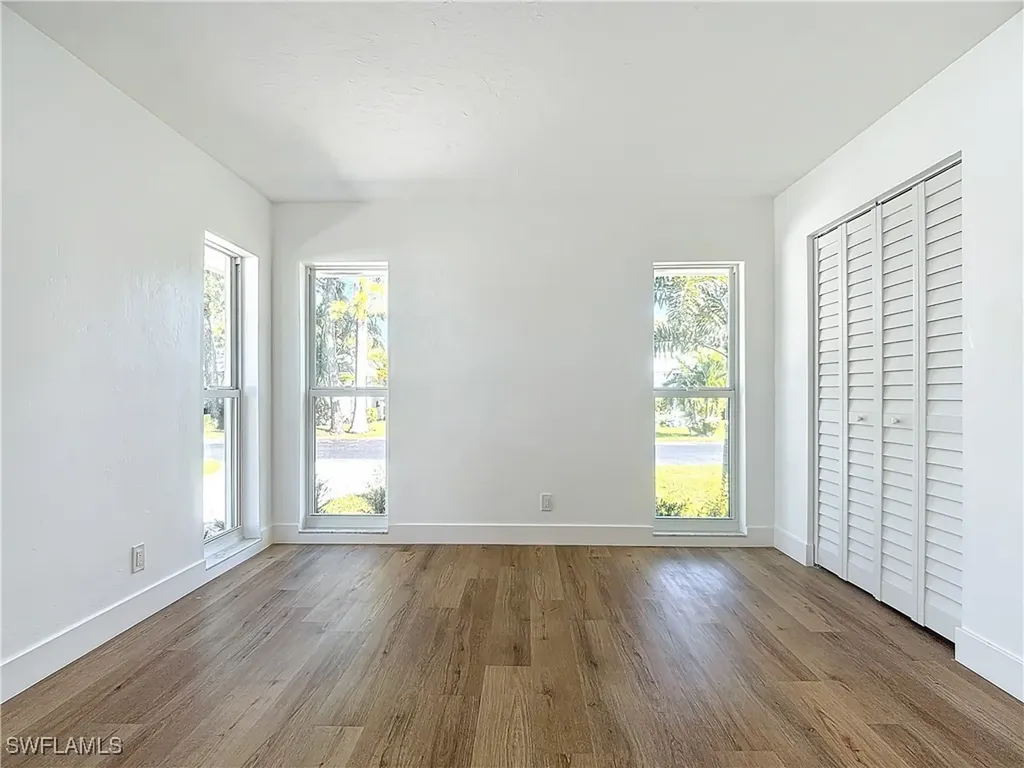 375 Carnaby Court Naples FL 34112
