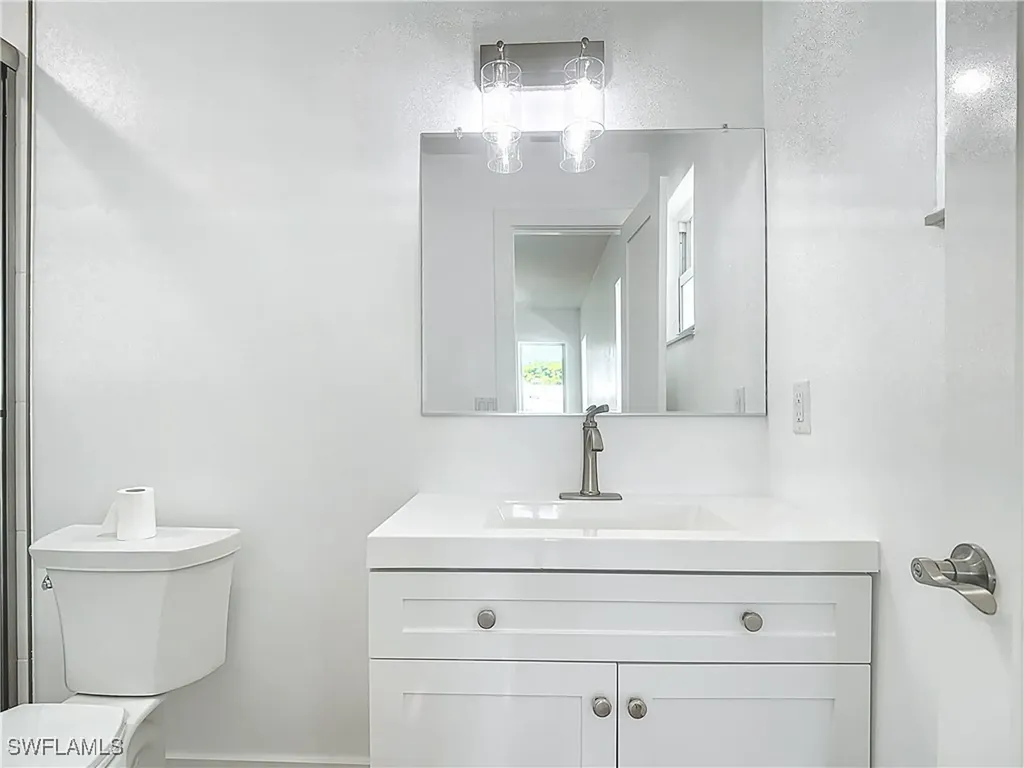375 Carnaby Court Naples FL 34112