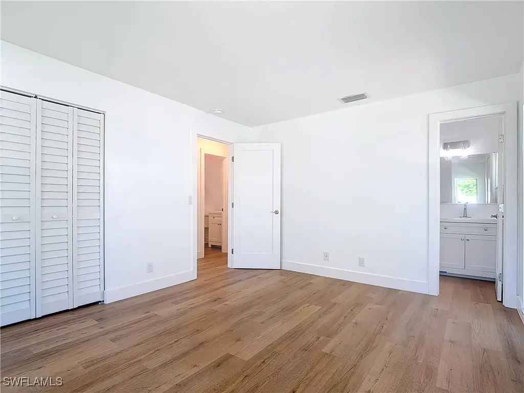 375 Carnaby Court Naples FL 34112