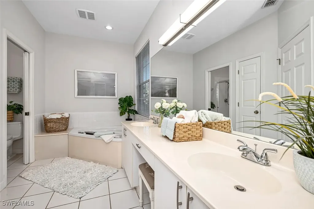 25150 Goldcrest Drive Bonita Springs FL 34134