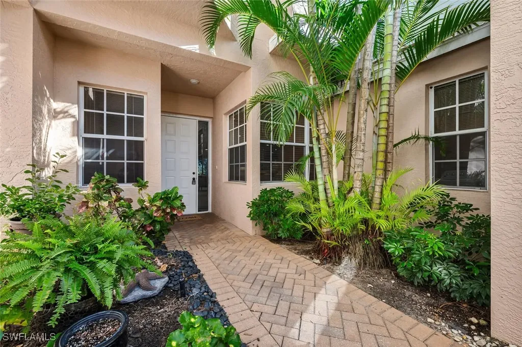 25150 Goldcrest Drive Bonita Springs FL 34134