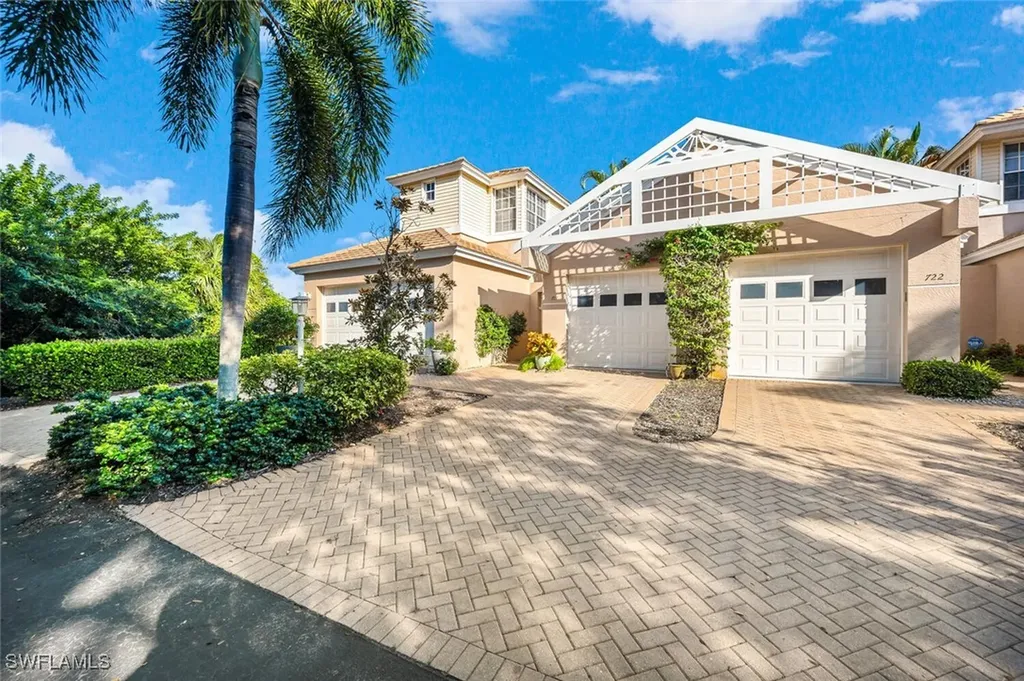 25150 Goldcrest Drive Bonita Springs FL 34134