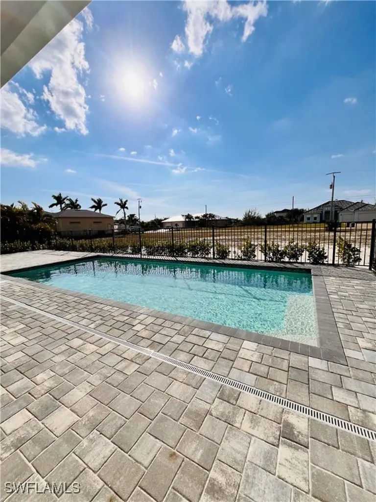 4217 NW 20th Street Cape Coral FL 33993