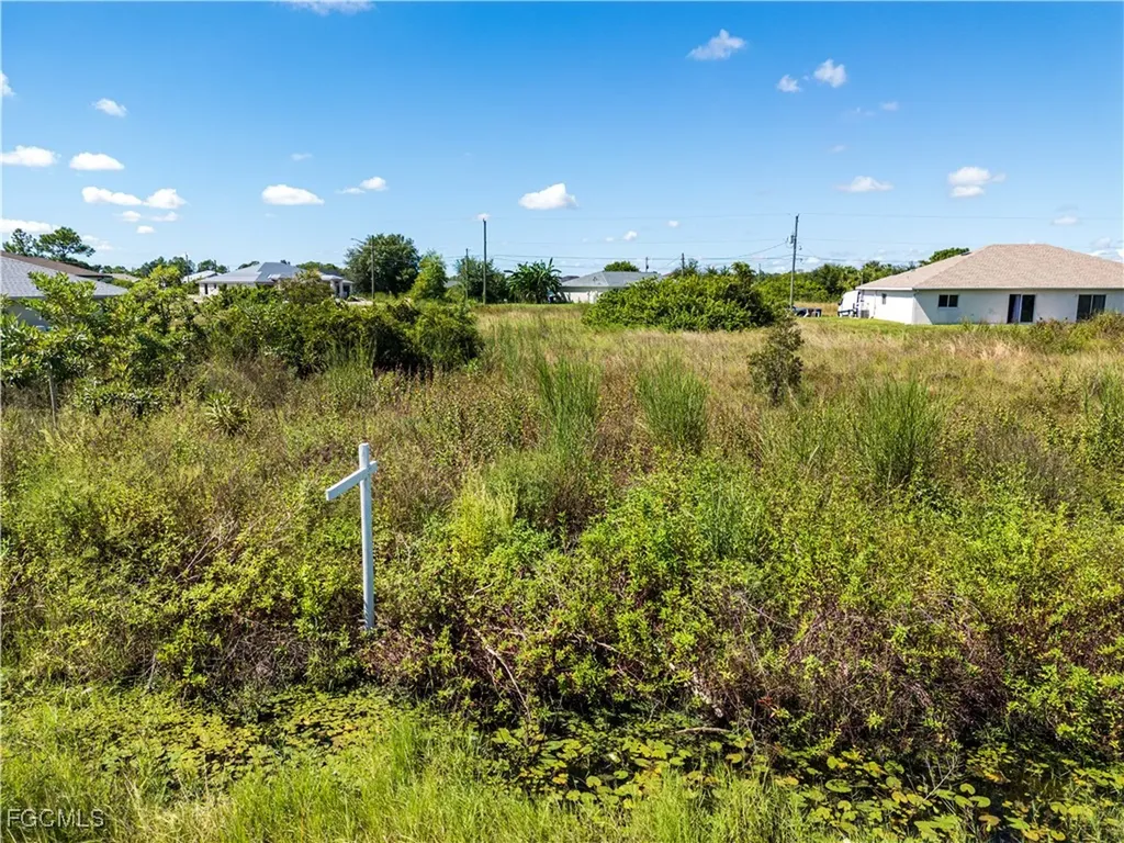 1540/1542 Gilbert Avenue S Lehigh Acres FL 33973