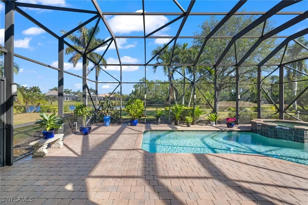 6602 Caldecott Drive Naples FL 34113