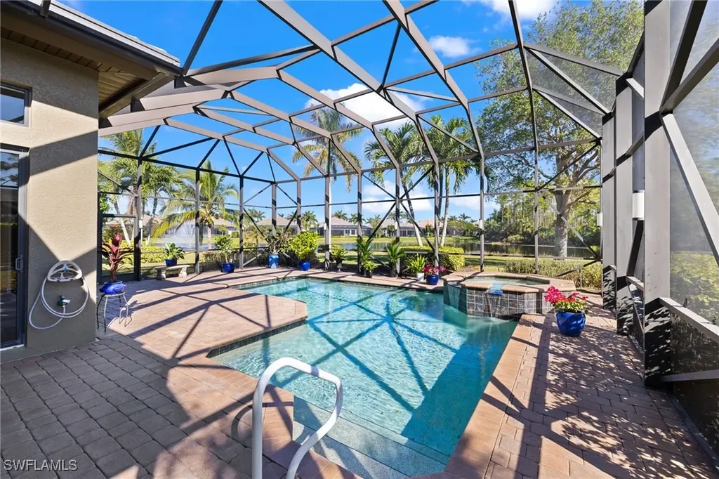 6602 Caldecott Drive Naples FL 34113