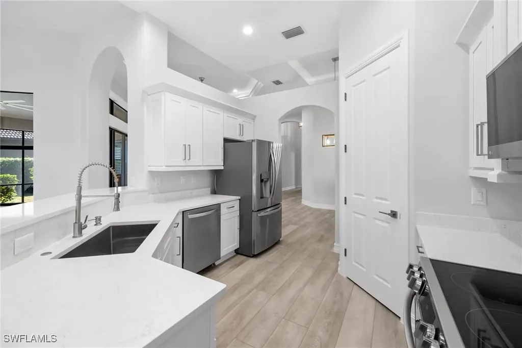 6602 Caldecott Drive Naples FL 34113