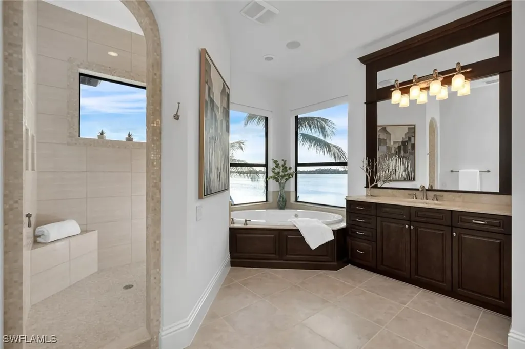 11765 Via Savona Court Miromar Lakes FL 33913
