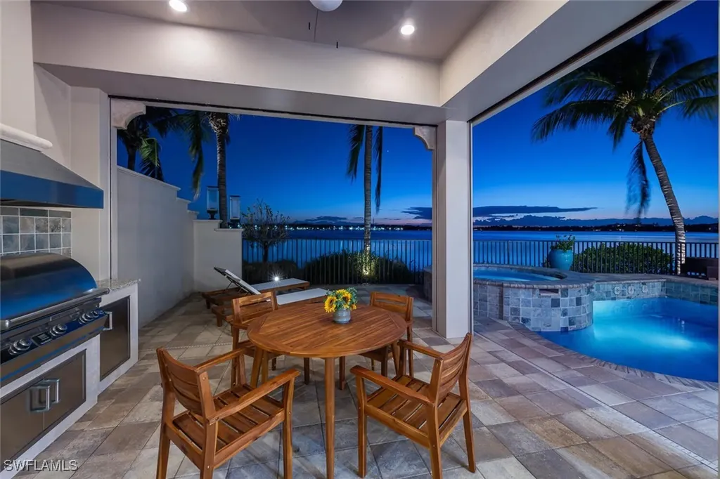 11765 Via Savona Court Miromar Lakes FL 33913