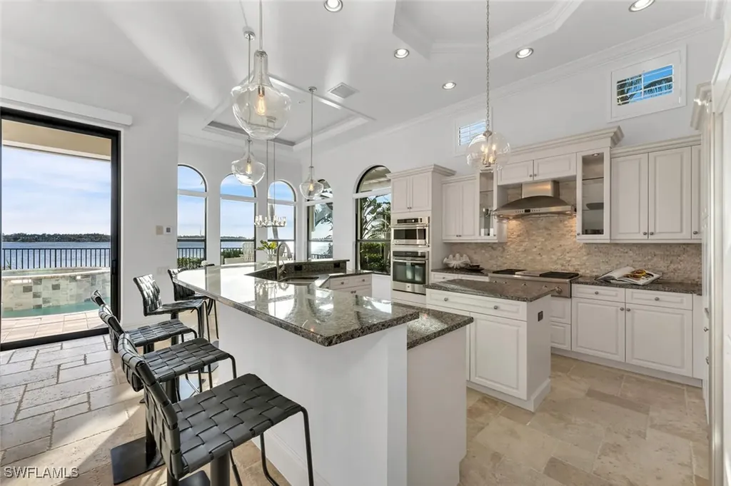 11765 Via Savona Court Miromar Lakes FL 33913