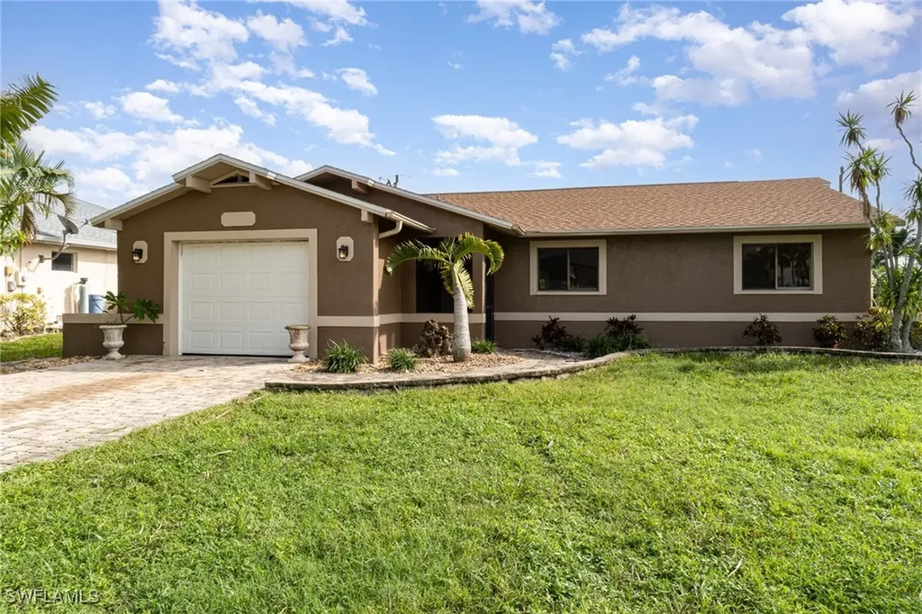 2410 SW 50th Lane Cape Coral FL 33914