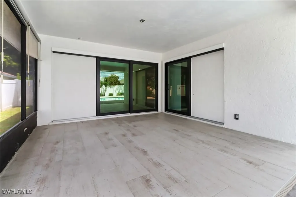 761 99th Avenue N Naples FL 34108