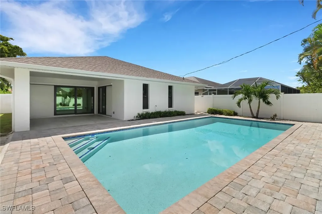 761 99th Avenue N Naples FL 34108