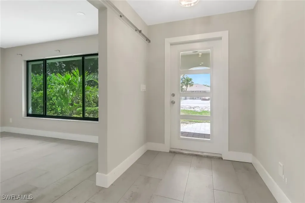 761 99th Avenue N Naples FL 34108