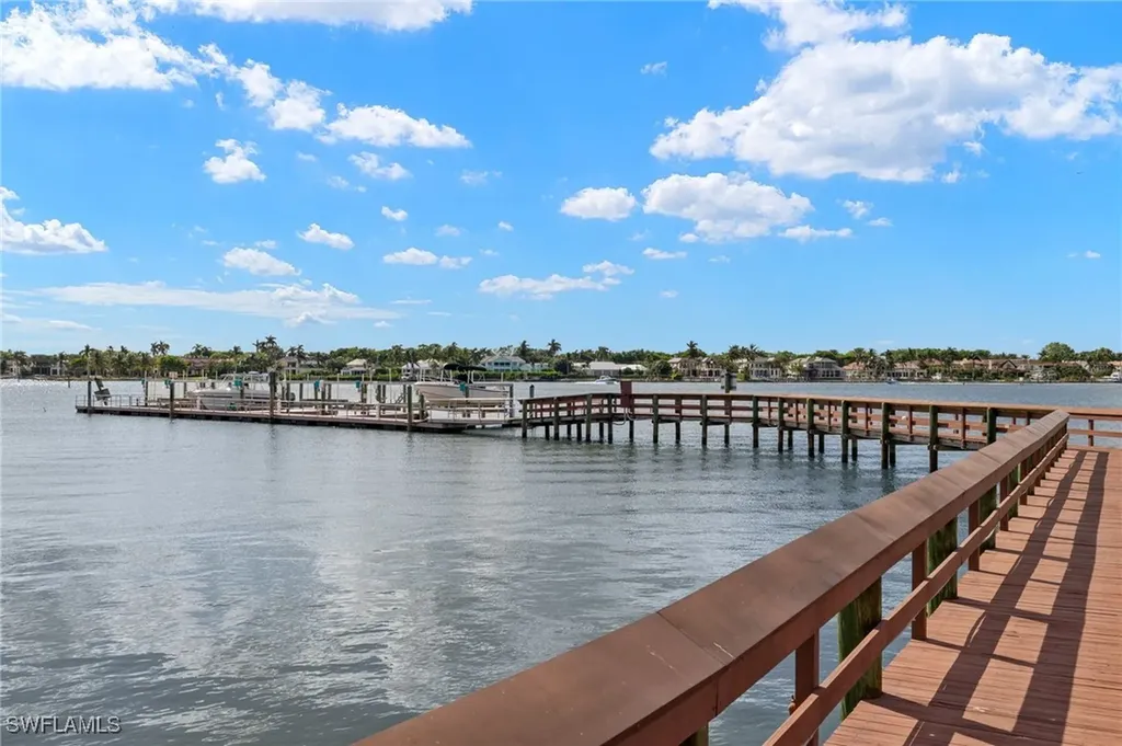 1620 Star Point Lane Naples FL 34112