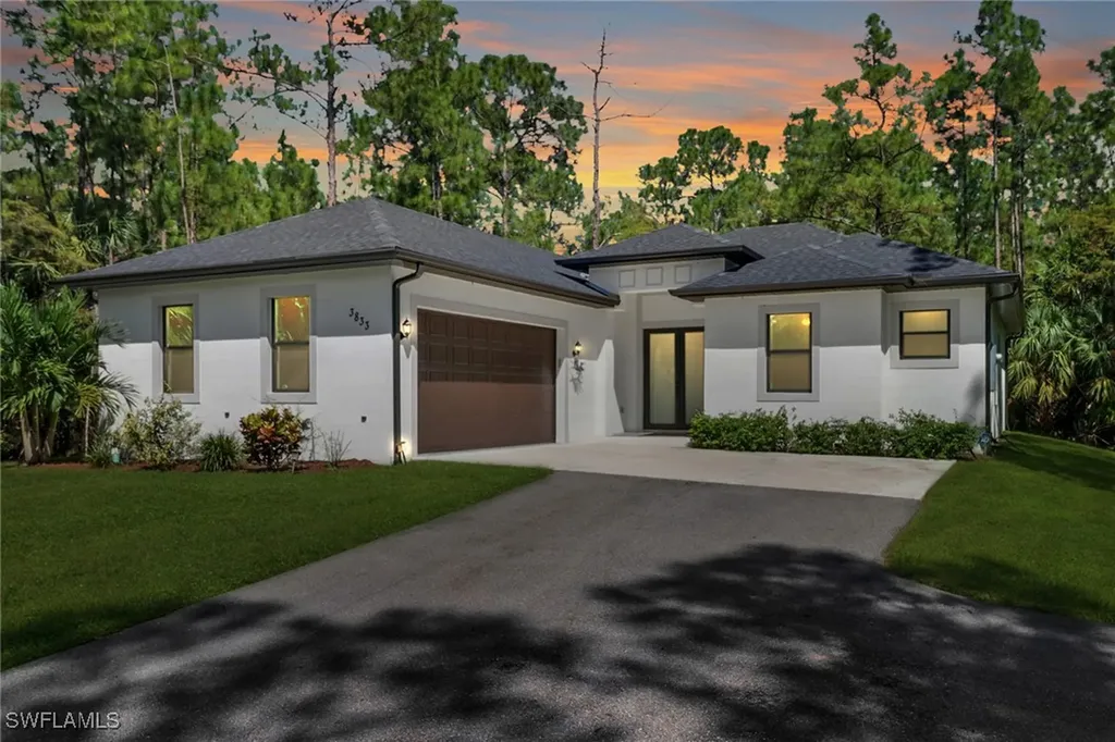 3833 8th Avenue SE Naples FL 34117