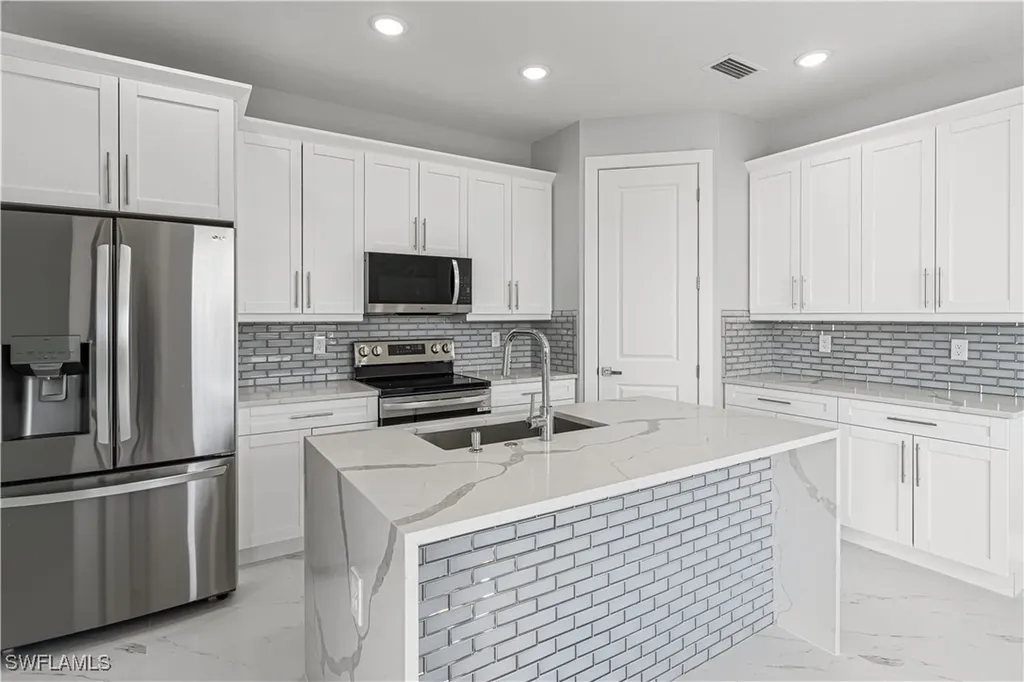 1213 NW 42nd Avenue Cape Coral FL 33993