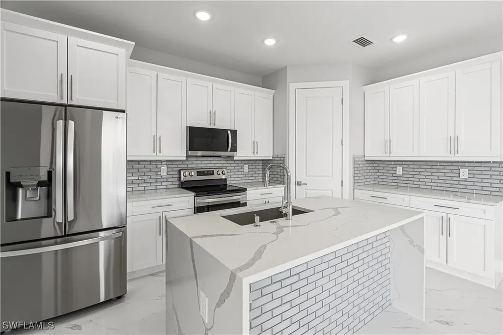 1213 NW 42nd Avenue Cape Coral FL 33993