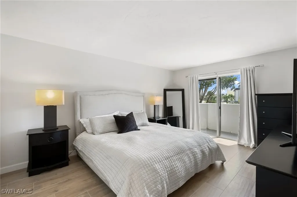 891 Huron Court Marco Island FL 34145